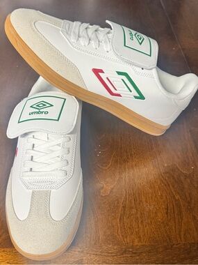 Umbro Indoor Soccer Shoes Size 10